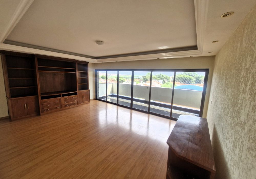 Apartamento com 180m², 3 quartos no bairro Centro em Indaiatuba