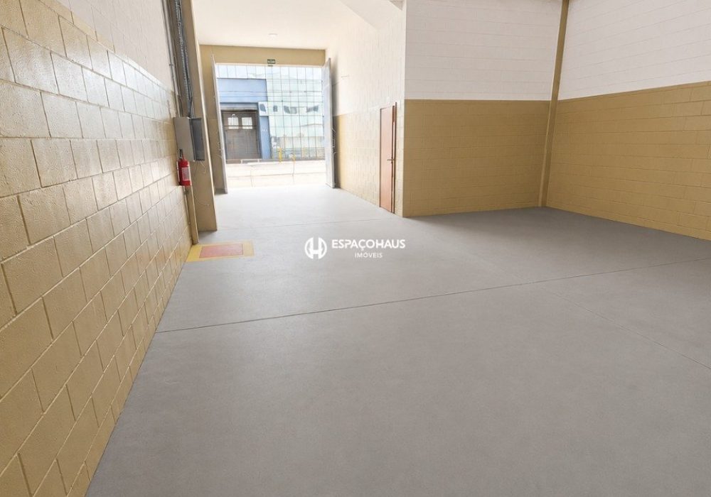 Galpão Comercial / Industrial com 434m² no bairro Europark Comercial em Indaiatuba