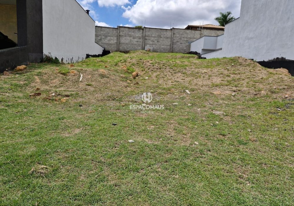 Terreno em Condomínio com 300m² no bairro Colinas de Indaiatuba em Indaiatuba