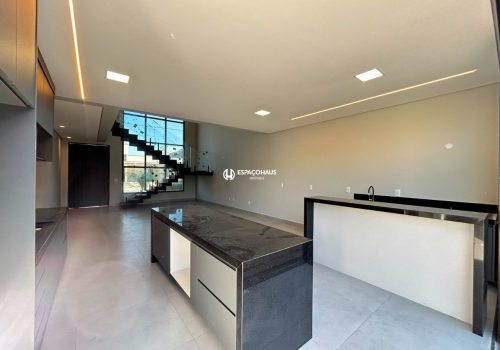 Casa com 215m², 4 quartos no bairro Colinas de Indaiatuba em Indaiatuba