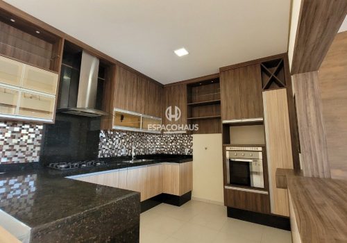 Casa em Condomínio com 223m², 3 quartos no bairro Jardim Residencial Terra Nobre em Indaiatuba