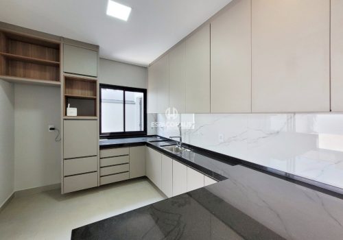 Casa em Condomínio com 161m², 3 quartos no bairro Jardins Di Roma em Indaiatuba