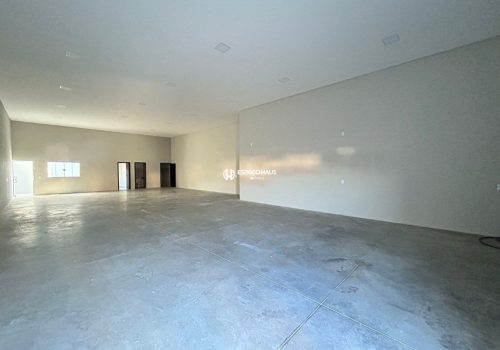 Salão Comercial / Loja com 222m² no bairro Jardim dos Colibris em Indaiatuba