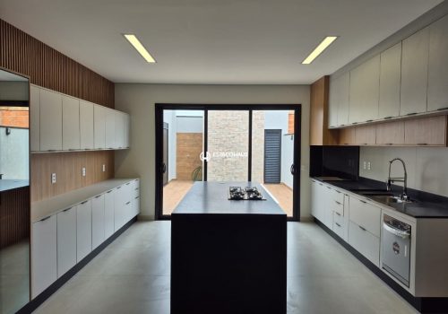 Casa com 198m², 3 quartos no bairro Jardim Residencial Dona Maria Candida em Indaiatuba