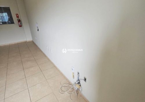 Galpão Comercial / Industrial com 434m² no bairro Europark Comercial em Indaiatuba