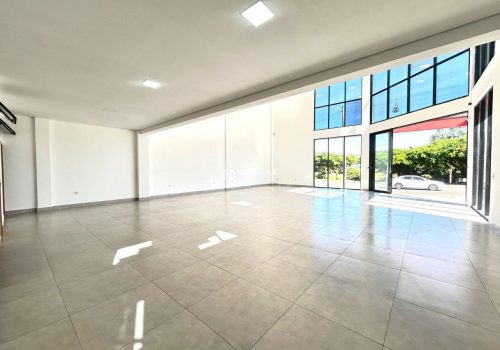Galpão Comercial / Industrial com 244m² no bairro Jardim São Francisco em Indaiatuba