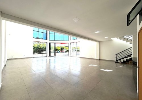 Galpão Comercial / Industrial com 244m² no bairro Jardim São Francisco em Indaiatuba