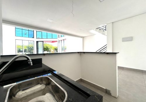 Galpão Comercial / Industrial com 244m² no bairro Jardim São Francisco em Indaiatuba