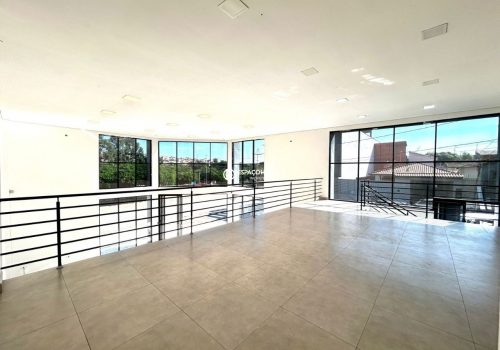 Galpão Comercial / Industrial com 244m² no bairro Jardim São Francisco em Indaiatuba