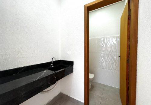 Galpão Comercial / Industrial com 244m² no bairro Jardim São Francisco em Indaiatuba