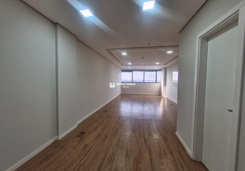 Salas/Conjuntos com 42m² no bairro Vila Homero em Indaiatuba