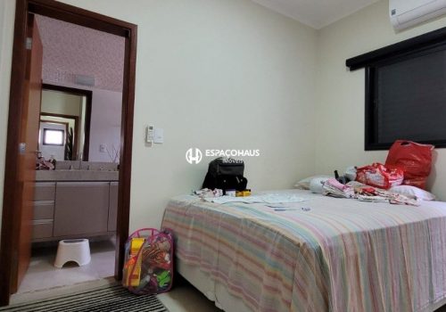 Casa em Condomínio com 270m², 4 quartos no bairro Jardim Residencial Dona Lucilla em Indaiatuba