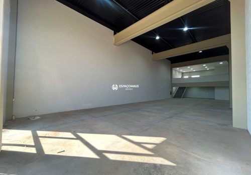 Galpão Comercial / Industrial para Alugar com 376m² no bairro Residencial Monte Verde em Indaiatuba