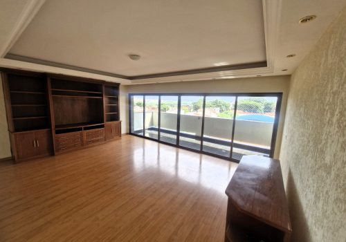 Apartamento para Alugar com 180m², 3 quartos no bairro Centro em Indaiatuba