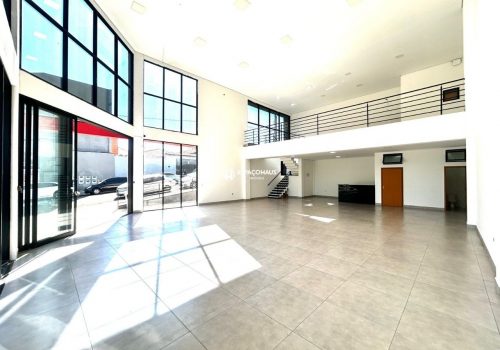 Galpão Comercial / Industrial com 244m² no bairro Jardim São Francisco em Indaiatuba