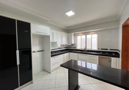 Casa em Condomínio com 218m², 4 quartos no bairro Altos da Bela Vista em Indaiatuba