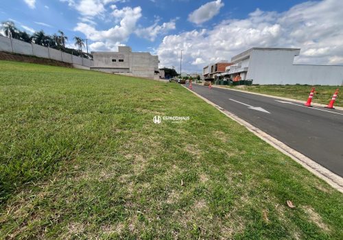 Terreno em Condomínio com 360m² no bairro Condomínio Villa Sapezal em Indaiatuba