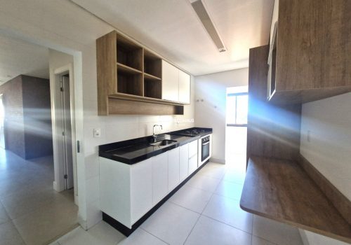 Apartamento para Alugar com 129m², 3 quartos no bairro Centro em Indaiatuba