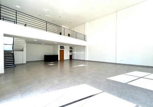 Galpão Comercial / Industrial com 244m² no bairro Jardim São Francisco em Indaiatuba