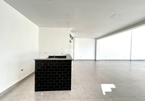 Galpão Comercial / Industrial com 244m² no bairro Jardim São Francisco em Indaiatuba