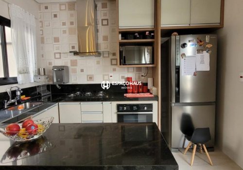 Casa em Condomínio com 270m², 4 quartos no bairro Jardim Residencial Dona Lucilla em Indaiatuba