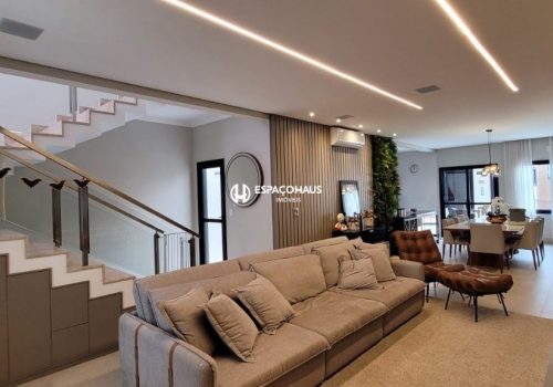 Casa em Condomínio com 270m², 4 quartos no bairro Jardim Residencial Dona Lucilla em Indaiatuba