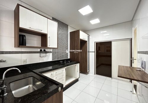 Casa em Condomínio com 186m², 3 quartos no bairro Vila Suíça em Indaiatuba