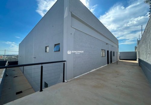 Galpão Comercial / Industrial com 376m² no bairro Residencial Monte Verde em Indaiatuba