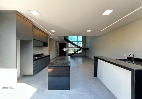 Casa com 215m², 4 quartos no bairro Colinas de Indaiatuba em Indaiatuba