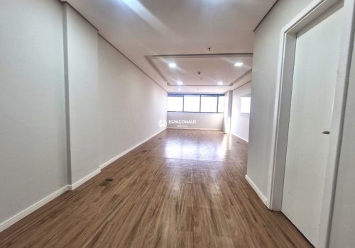 Salas/Conjuntos com 42m² no bairro Vila Homero em Indaiatuba