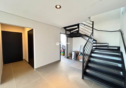 Galpão Comercial / Industrial com 150m² no bairro Jardim Monte Carlo em Indaiatuba