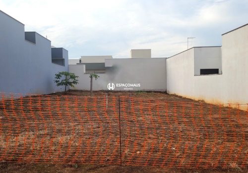 Terreno em Condomínio para Comprar com 300m² no bairro Jardim Residencial Dona Lucilla em Indaiatuba