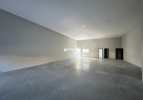 Salão Comercial / Loja com 222m² no bairro Jardim dos Colibris em Indaiatuba