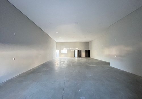 Salão Comercial / Loja com 222m² no bairro Jardim dos Colibris em Indaiatuba
