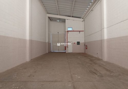 Galpão Comercial / Industrial com 165m² no bairro Centro Empresarial de Indaiatuba em Indaiatuba