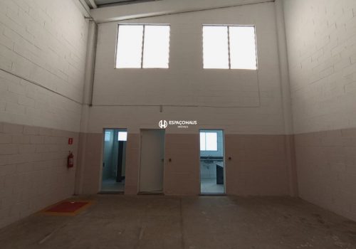 Galpão Comercial / Industrial com 165m² no bairro Centro Empresarial de Indaiatuba em Indaiatuba