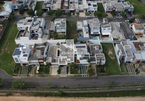 Casa em Condomínio com 215m², 3 quartos no bairro Jardim Residencial Terra Nobre em Indaiatuba