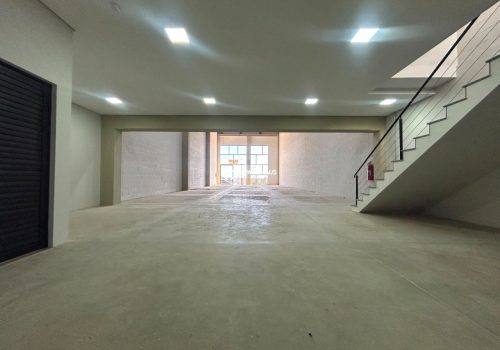 Galpão Comercial / Industrial com 376m² no bairro Residencial Monte Verde em Indaiatuba