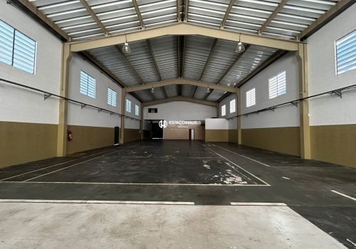 Galpão Comercial / Industrial com 700m² no bairro Recreio Campestre Jóia em Indaiatuba
