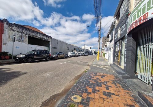 Salão Comercial / Loja com 96m² no bairro Centro em Indaiatuba