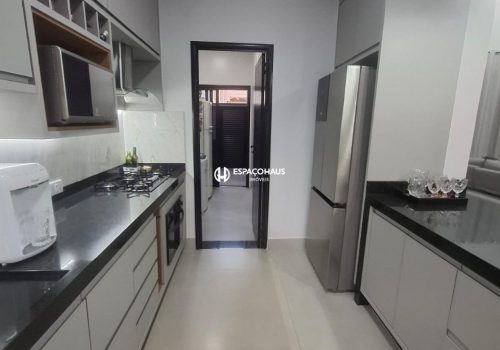 Casa em Condomínio com 134m², 3 quartos no bairro Jardim Bréscia em Indaiatuba
