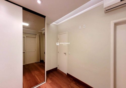 Casa em Condomínio com 186m², 3 quartos no bairro Vila Suíça em Indaiatuba
