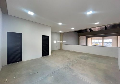 Galpão Comercial / Industrial com 376m² no bairro Residencial Monte Verde em Indaiatuba