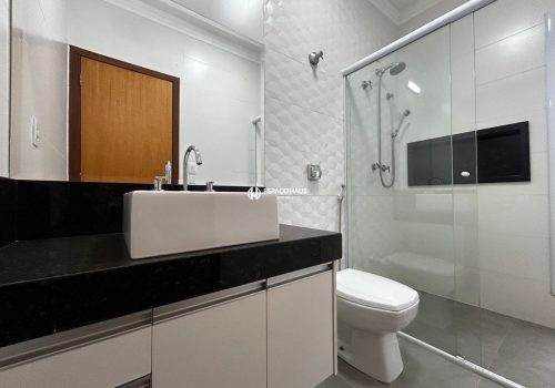 Casa em Condomínio com 256m², 3 quartos no bairro Jardim dos Lagos em Indaiatuba