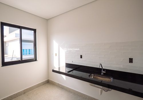 Galpão Comercial / Industrial com 295m² no bairro Jardim Residencial Dona Maria José em Indaiatuba