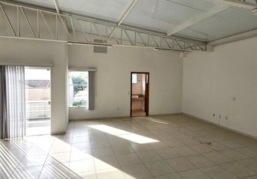Salão Comercial / Loja com 260m² no bairro Jardim Colonial em Indaiatuba