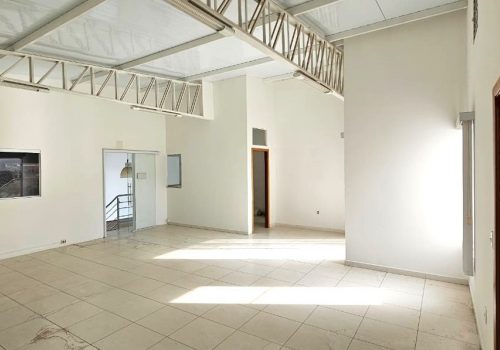Salão Comercial / Loja com 260m² no bairro Jardim Colonial em Indaiatuba