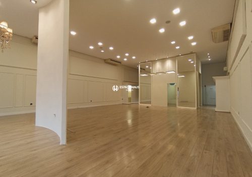 Salão Comercial / Loja com 207m² no bairro Centro em Indaiatuba