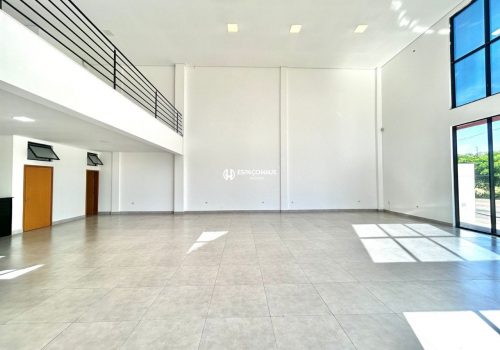 Galpão Comercial / Industrial com 244m² no bairro Jardim São Francisco em Indaiatuba