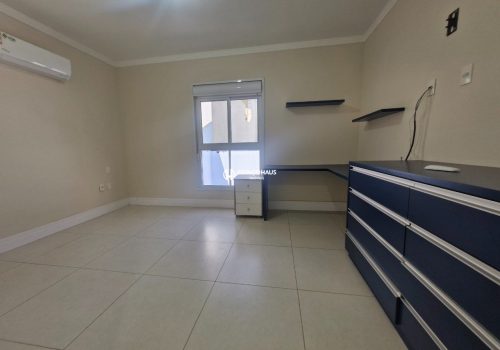Casa em Condomínio com 200m², 4 quartos no bairro Jardim Portal dos Ipês em Indaiatuba